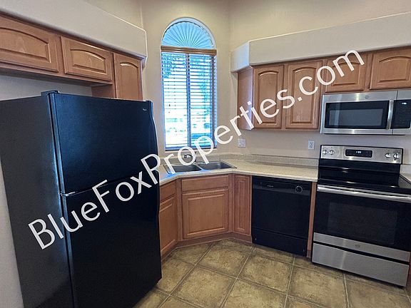5th image of 2347 W Via Di Silvio
