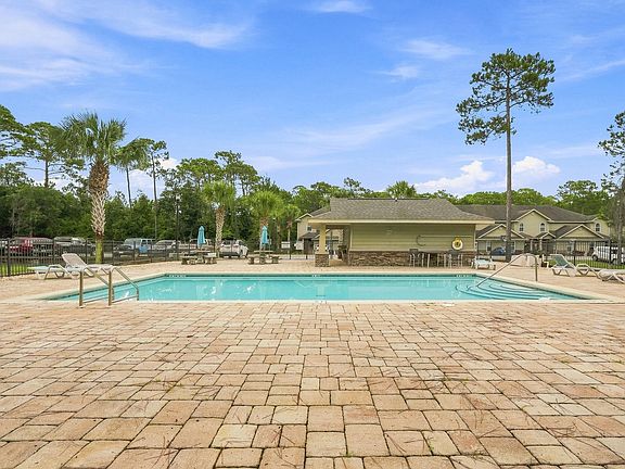 4th image of 1727 Sound Haven Ct