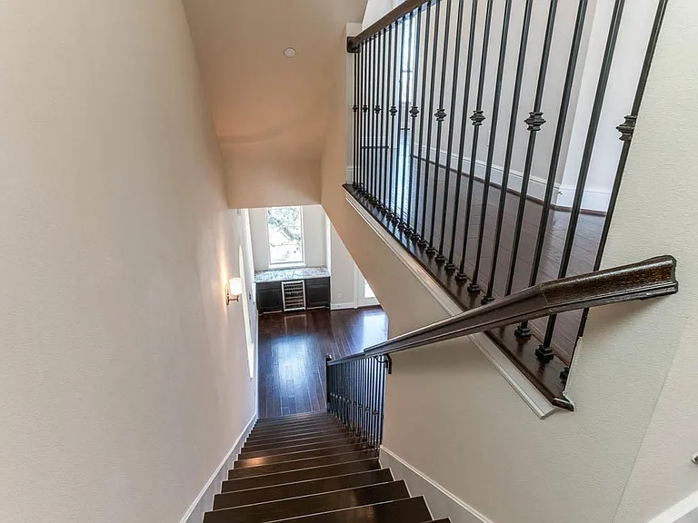 4009 Lillian St — Photo 13