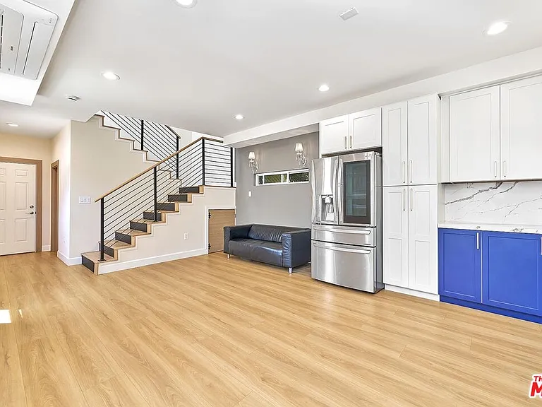 823 Lorraine Blvd — Photo 11