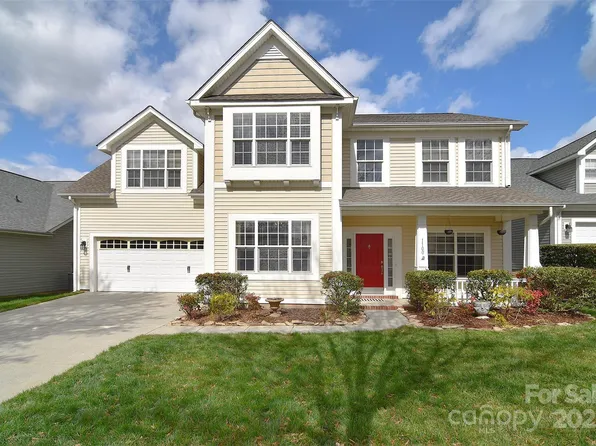 1100 Millbank Dr, Matthews, NC 28104