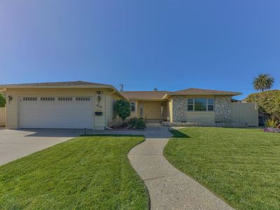 952 Sierra Madre Dr, Salinas, CA, 93901