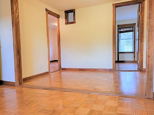 1st image of 330 20th St #2