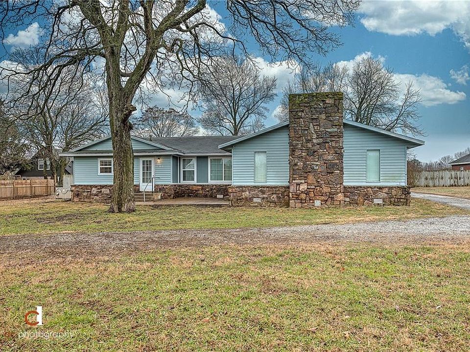 1st image of 2908 Blueberry Ln