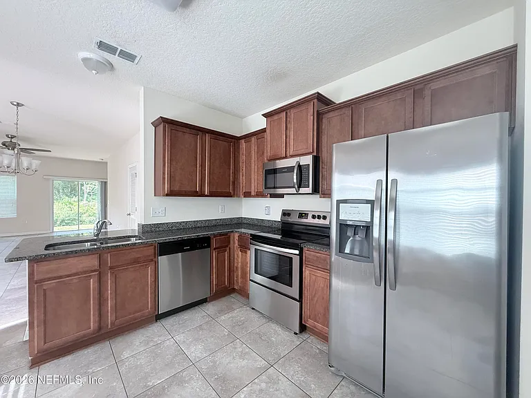 650 Servia Dr — Photo 8