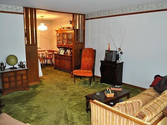 4th image of 3444 Astor Ave