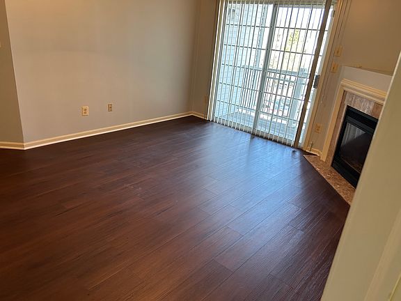 4th image of 231 Waterford Dr