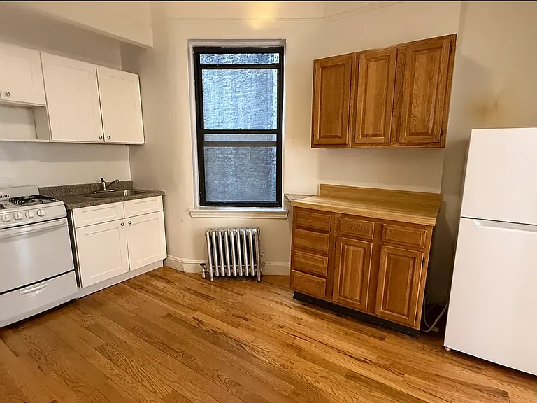 70 E 7th St #3A — Photo 5