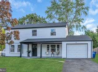 50 Peachfield Ln, Willingboro, NJ