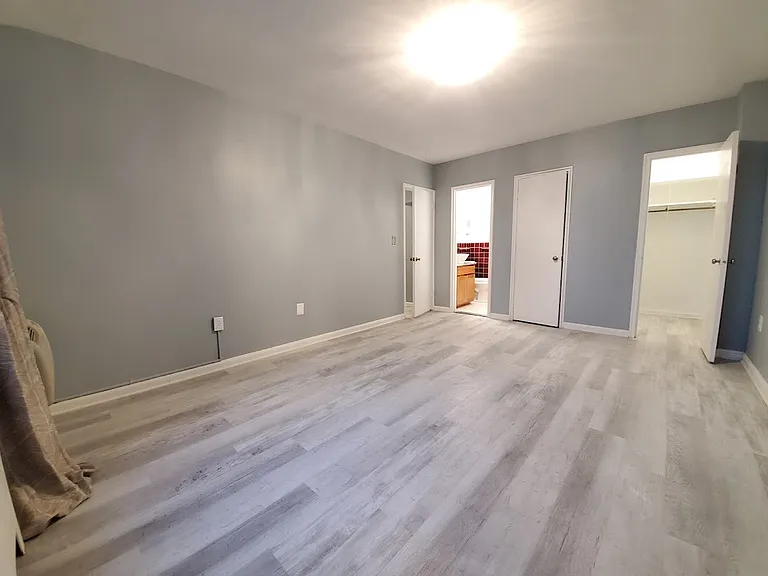 11820 Edgewater Dr #417 — Photo 15
