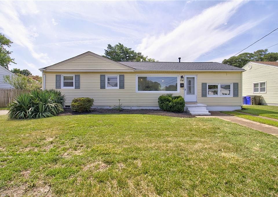 1st image of 8133 Baywood Dr