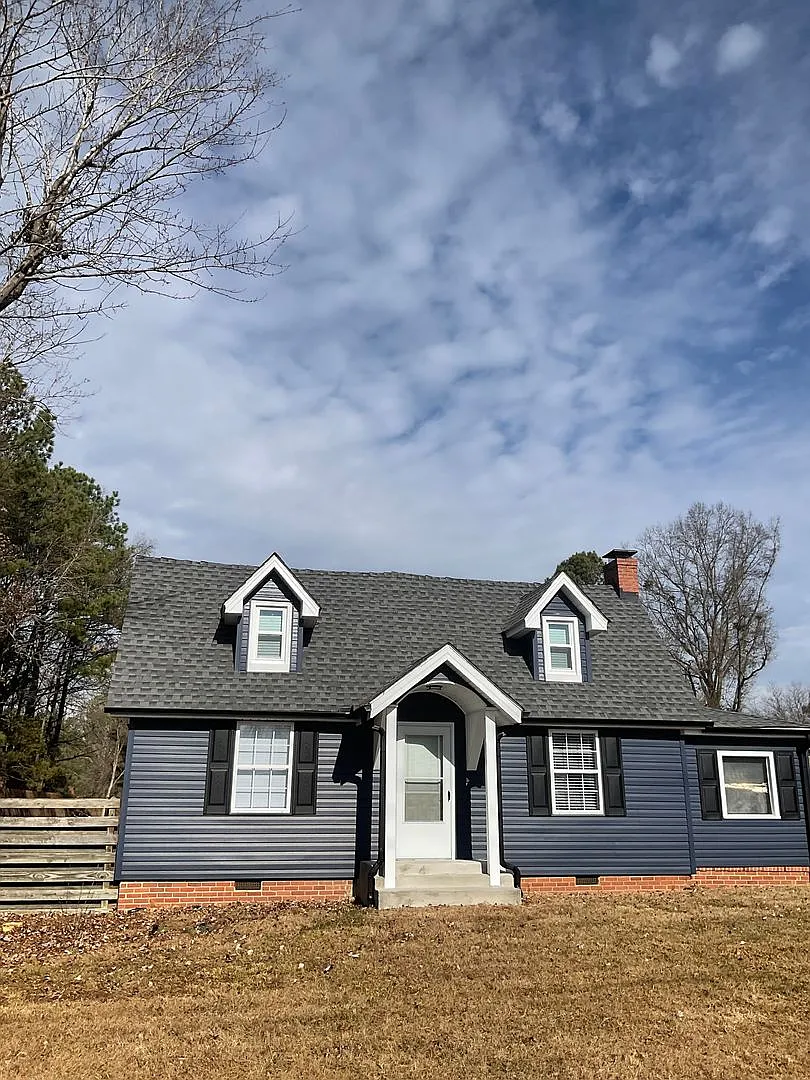 Modern Comfort and Convenience in the Heart of Durham — Photo 4