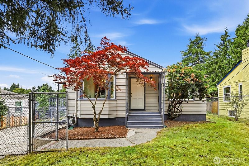 2nd image of 10713 15th Avenue NE