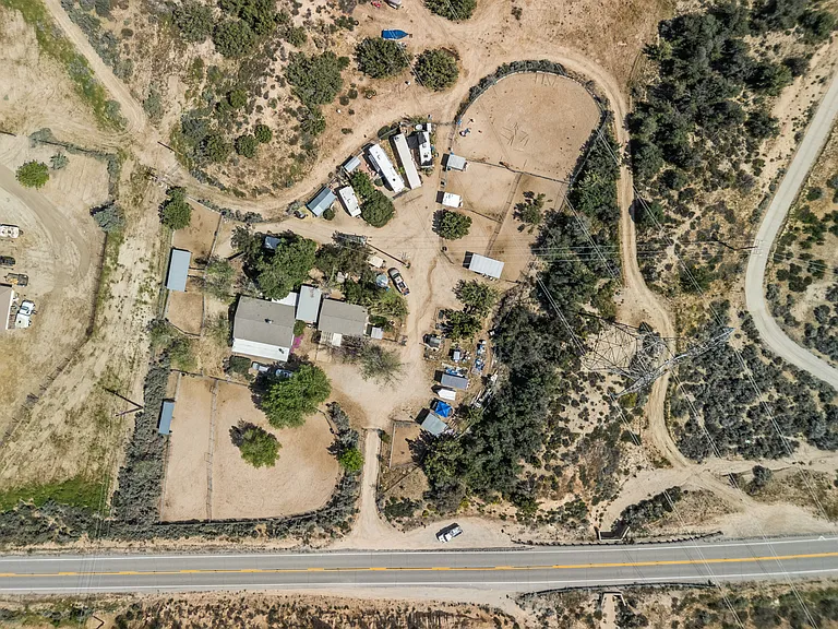 31720 Angeles Forest Hwy #B — Photo 27