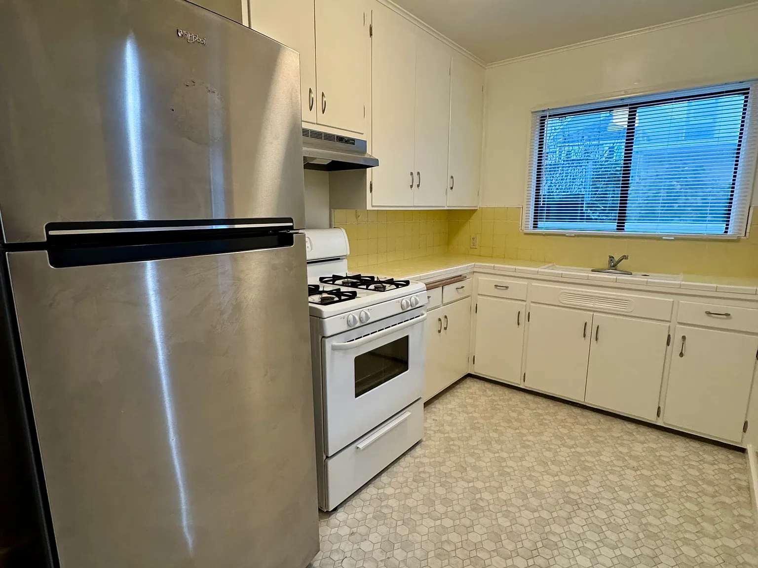 1 bed, 464 sqft, $2,850 — Photo 2