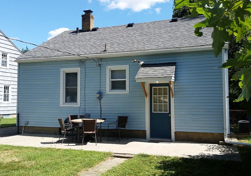 2nd image of 1841 S 29th St