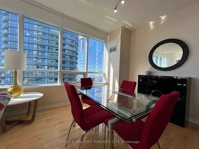 55 Bremner Blvd #3910 — Photo 7