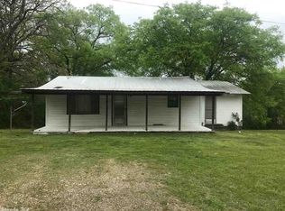 212 N Hickory St, Amity, AR 71921