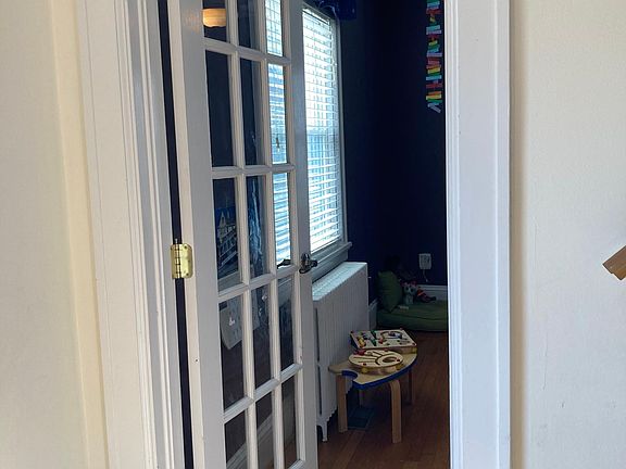 5th image of 3011 Stonewall Ave