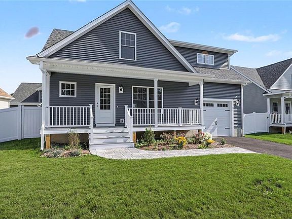3rd image of 42 Vespia Ln