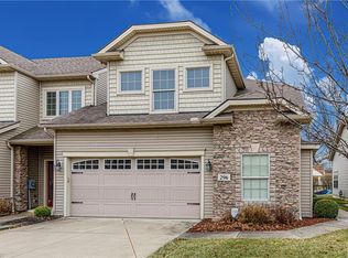 296 Lakewick Ln, Willowick, OH