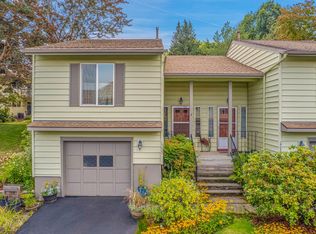 15033 NE Rose Pkwy, Portland, OR 97230