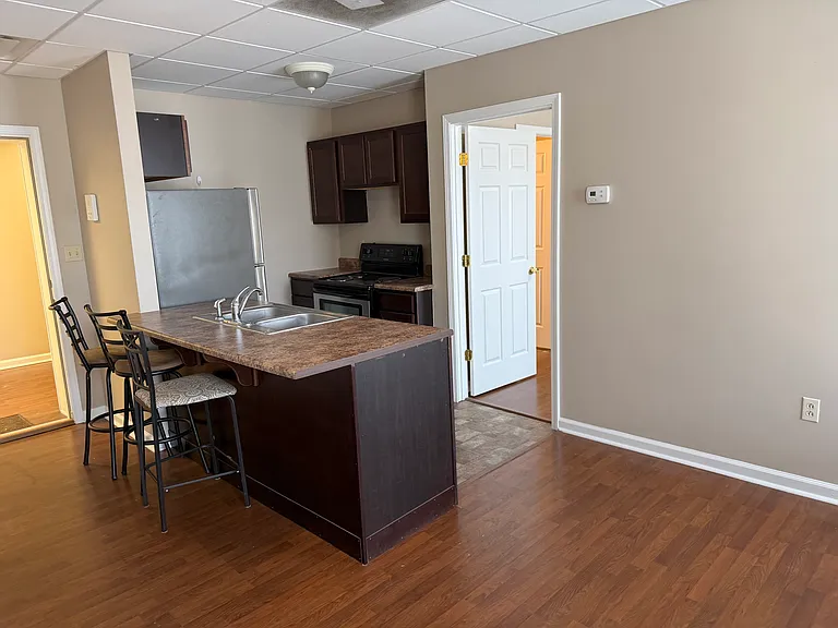 414 11th St #6 — Photo 3