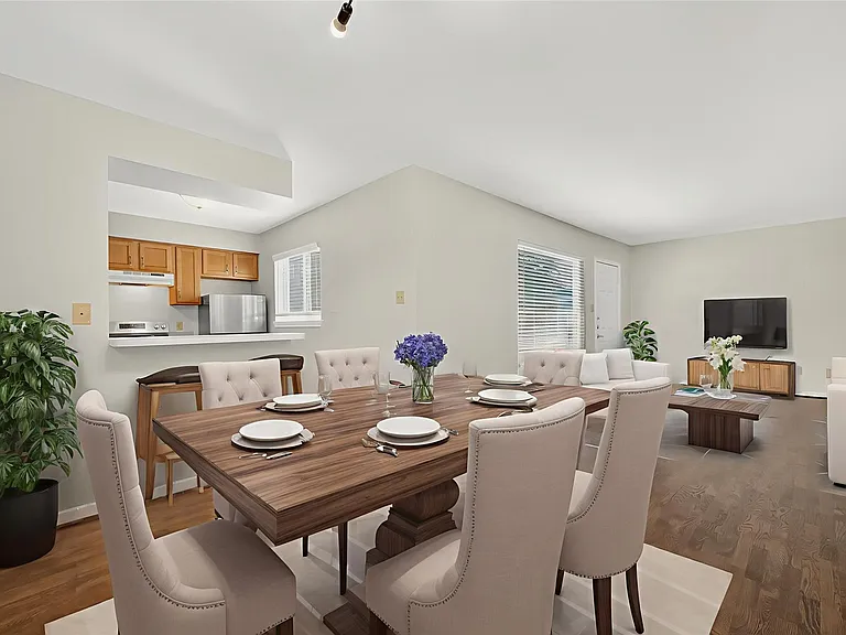 2020 Huldy St #10 — Photo 1