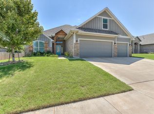 11116 Fairways Ave, Yukon, OK 73099