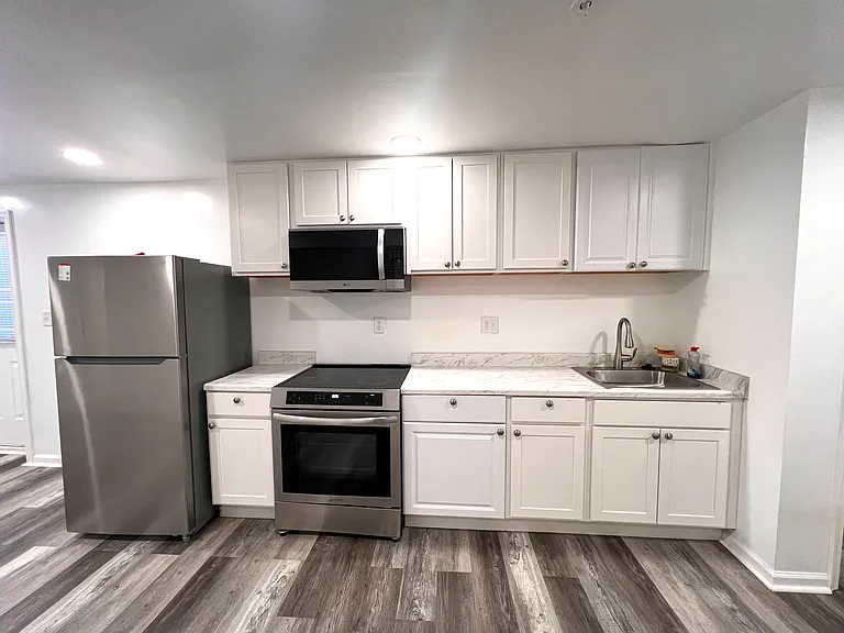 12602 Dunkirk Dr — Photo 8