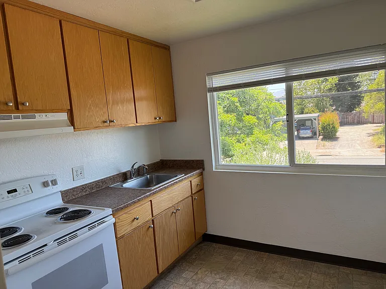 6119 Montecito Blvd #11 — Photo 6