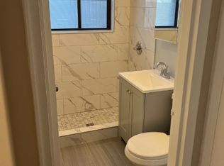 7865 NW 66th St, Miami, FL 33166