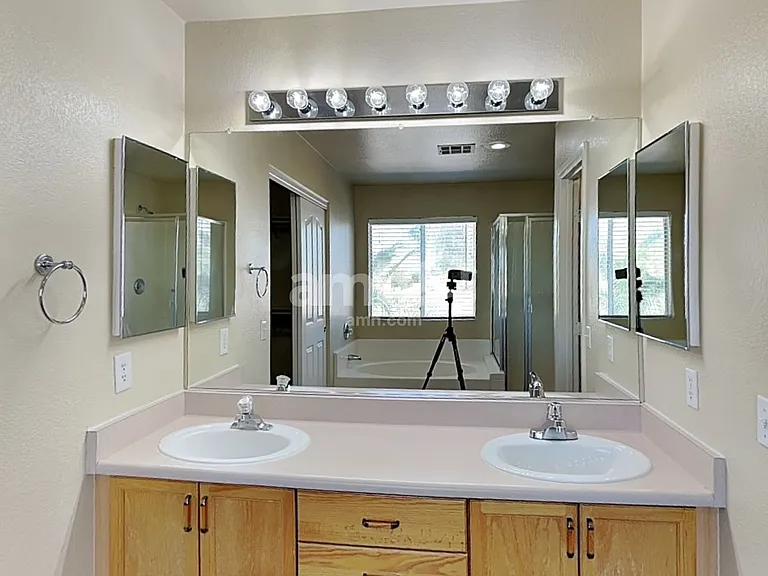 924 Country Skies Ave — Photo 12