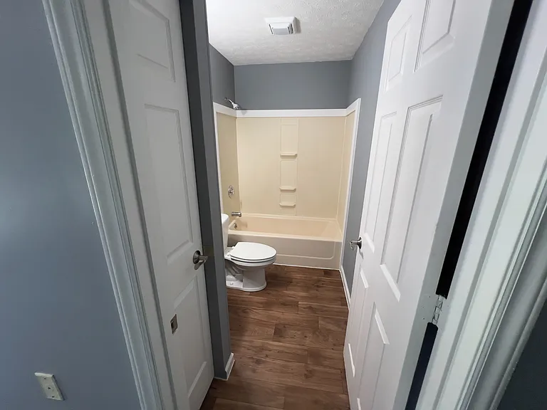 200 White Pine Dr — Photo 8