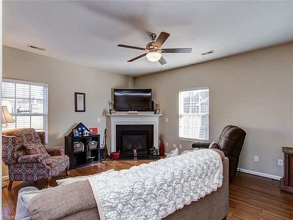 4th image of 5307 Woodhollow Rd