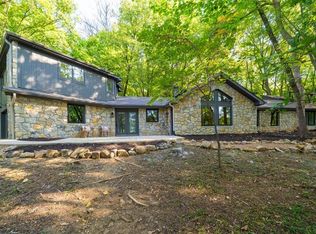 7601 NW Forest Lakes Dr, Kansas City, MO 64152