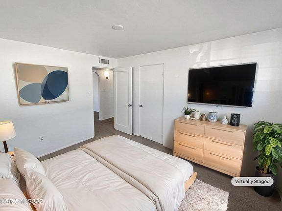 4th image of 4240 E Camino De La Colina