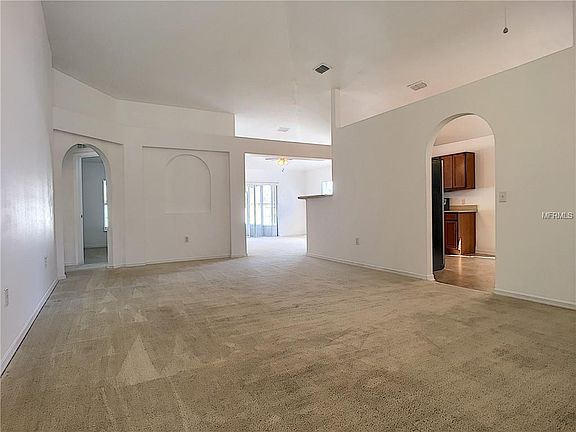 2nd image of 444 Hammerstone Ave
