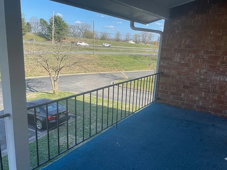 2827 N Ohenry Blvd #E — Photo 2