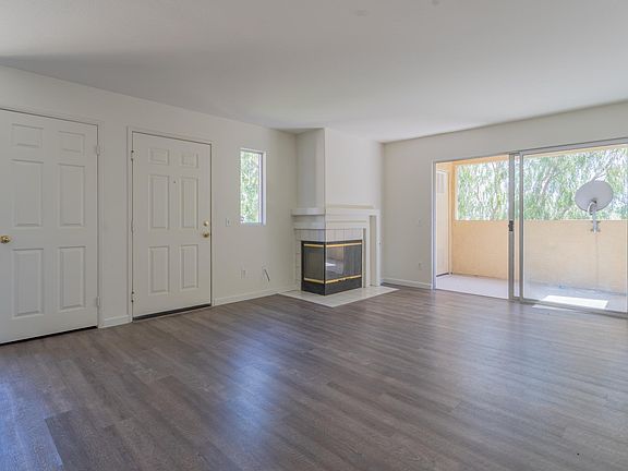 4th image of 2036 Coolidge St APT 86