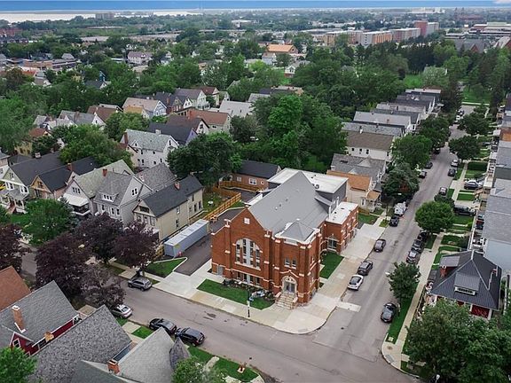 3rd image of 340 Bird Ave #100