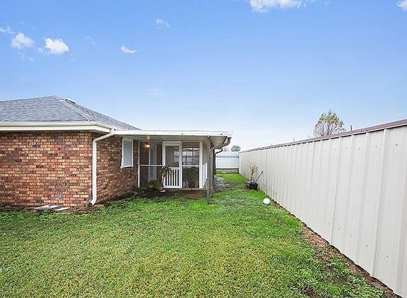 2nd image of 3704 Lena Dr