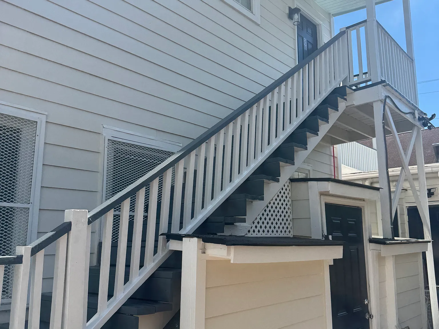 3 bed, 1400 sqft, $3,750 — Photo 2