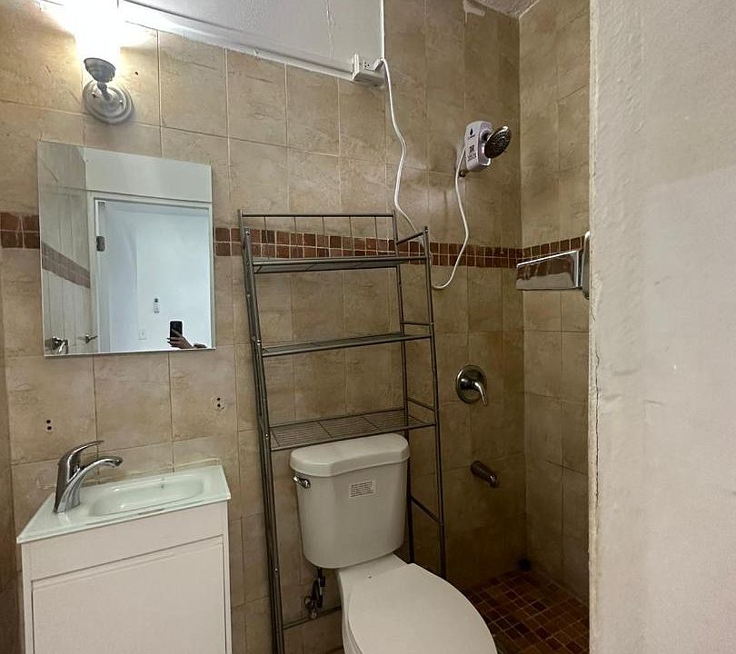 Unit Photo