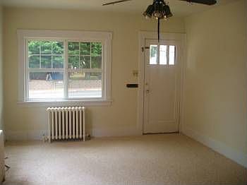 3rd image of 1723 Burwell St