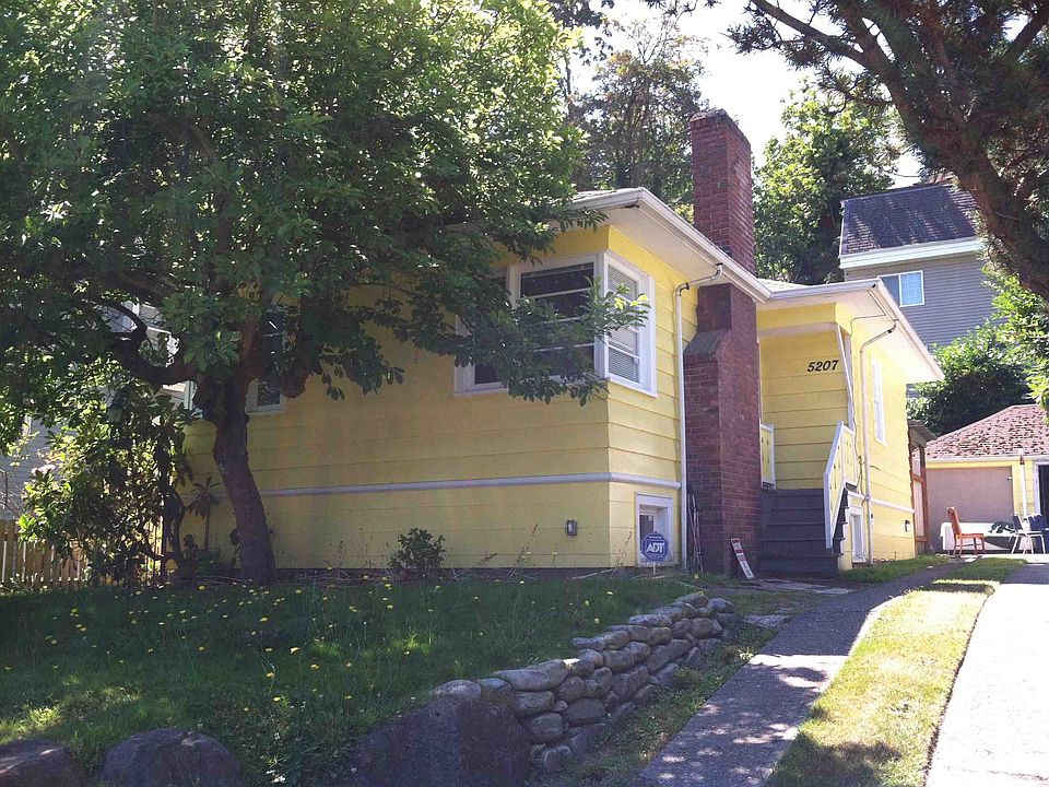 2nd image of 5207 Ravenna Ave NE