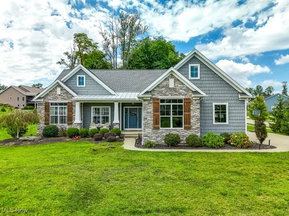 4348 Castlegate Blvd, Uniontown, OH 44685