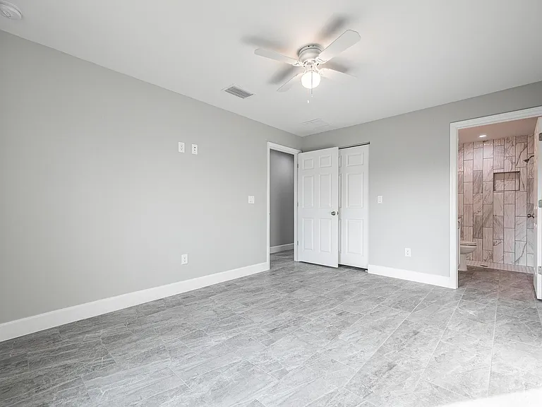 184 Broward Ave — Photo 5