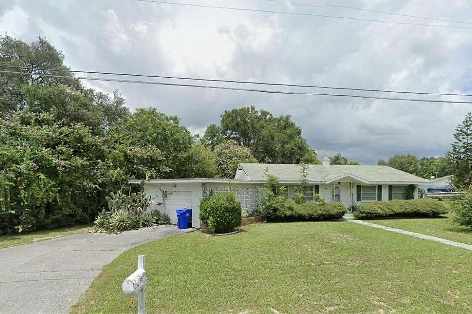1st image of 915 Clara Ave