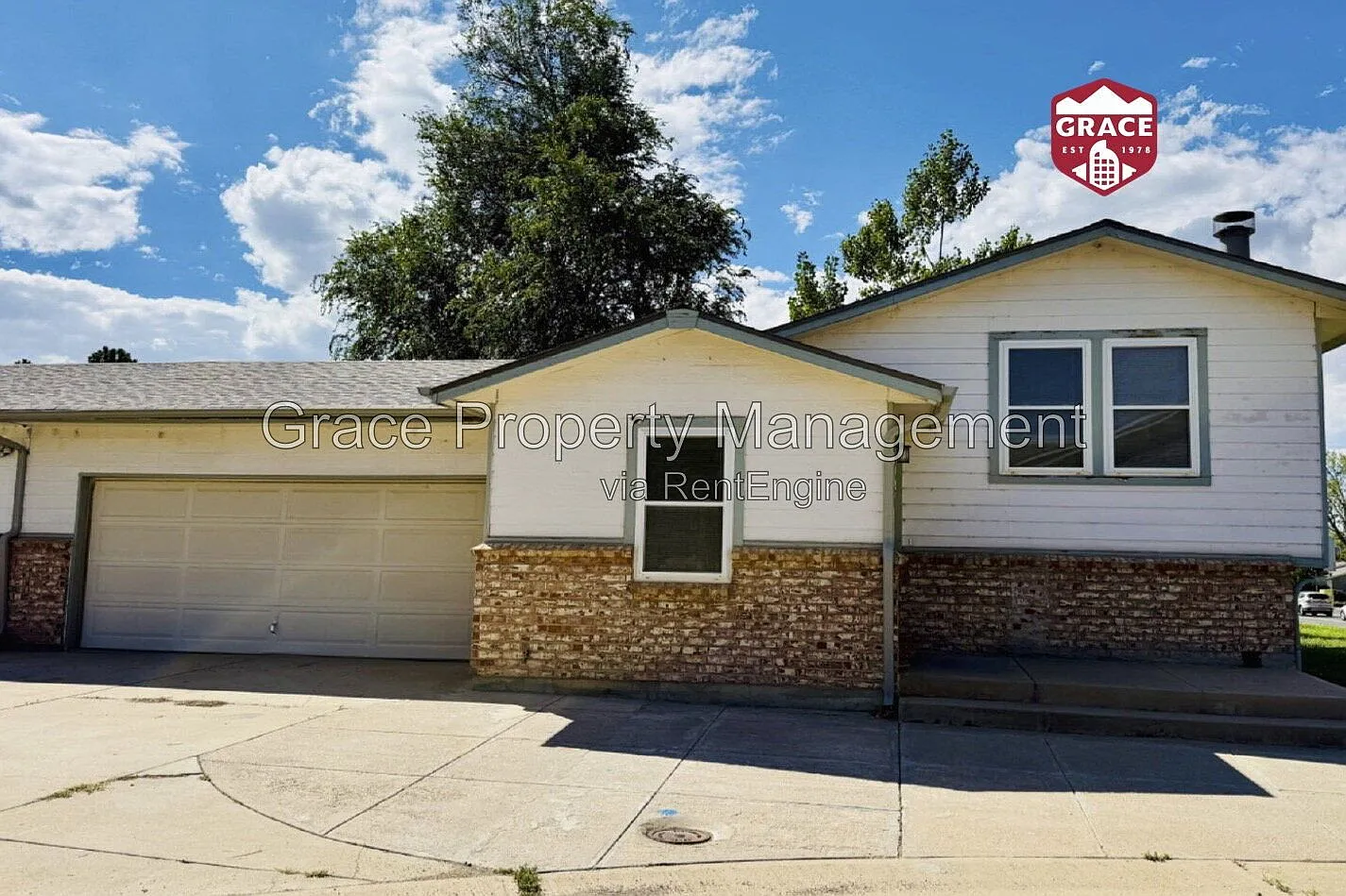 3 bed, 2.0 bath, 1476 sqft, $2,395 — Photo 1